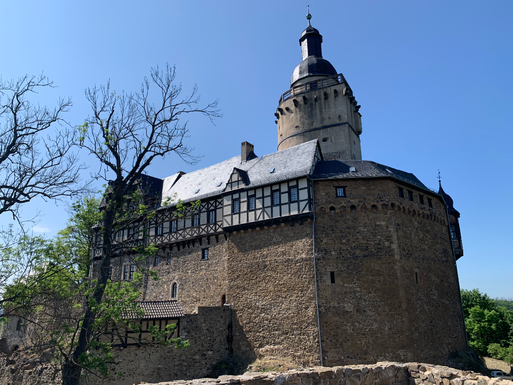 Burg Falkenstein in de Harz: een indrukwekkende middeleeuwse burcht