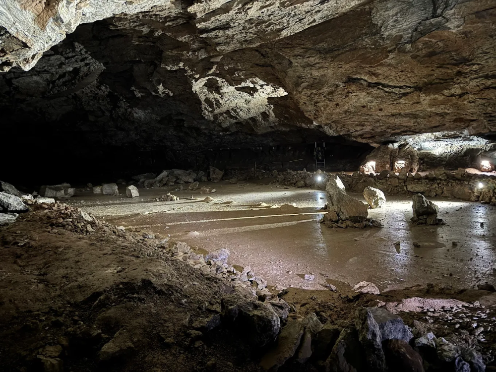 Karstschauhöhle Heimkehle: ontdek een indrukwekkende ondergrondse wereld